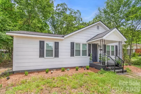 Exterior - 229 Acl Ave, Cheraw, SC 29520 photo 2 of 5