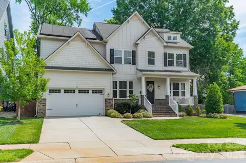 515 Greystone Rd, Charlotte, NC 28209
