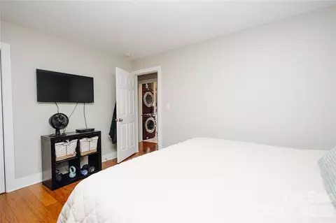 Bedroom - 212 Maple Ave, Marion, NC 28752 photo 5 of 7