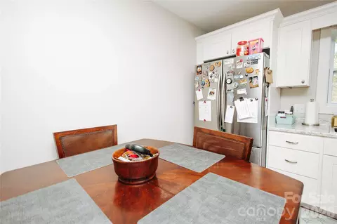 Dining - 212 Maple Ave, Marion, NC 28752 photo 1 of 2