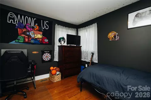 Bedroom - 212 Maple Ave, Marion, NC 28752 photo 6 of 7