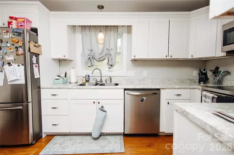 Kitchen - 212 Maple Ave, Marion, NC 28752 photo 2 of 2