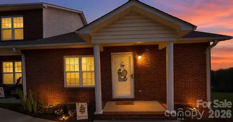 102 Brandywine Ne Apt R6 Dr NE # R6, Conover, NC 28613