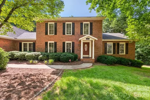 207 Lost Corner Rd, Morganton, NC 28655