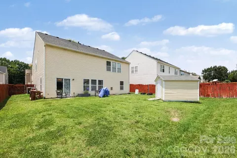 5654 Hammermill Dr, Harrisburg, NC 28075