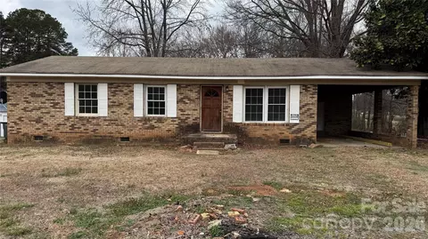 215 Gaddis Rd, Oakboro, NC 28129