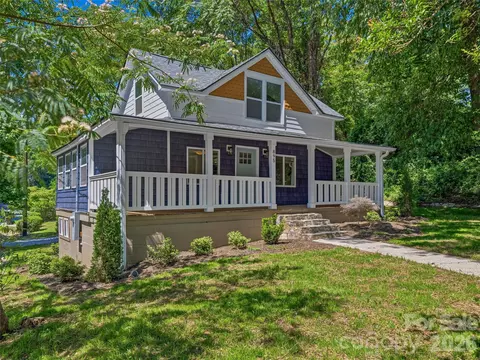895 N Trade St, Tryon, NC 28782