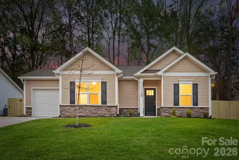 912 Bond Ave, Gastonia, NC 28052