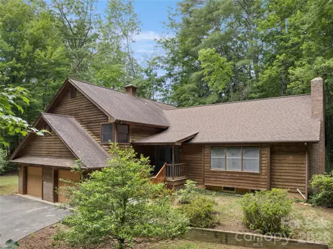 11 Tree Top Dr, Arden, NC 28704