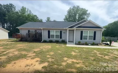 1505 Foxbrook Cir, Lancaster, SC 29720