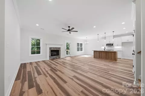 Living - 1917 Skyfall Ln, Hickory, NC 28602 photo 1 of 6