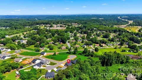 View/Area - 1917 Skyfall Ln, Hickory, NC 28602 photo 5 of 6