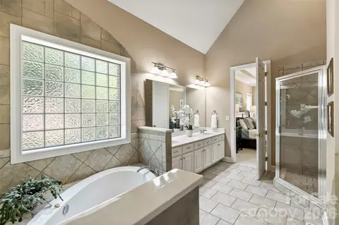 Bath - 18400 Dembridge Dr, Davidson, NC 28036 photo 1 of 2