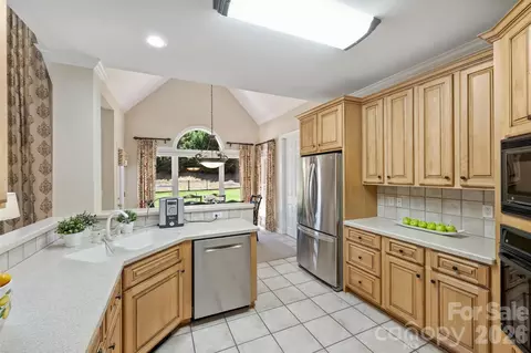 Kitchen - 18400 Dembridge Dr, Davidson, NC 28036 photo 3 of 3