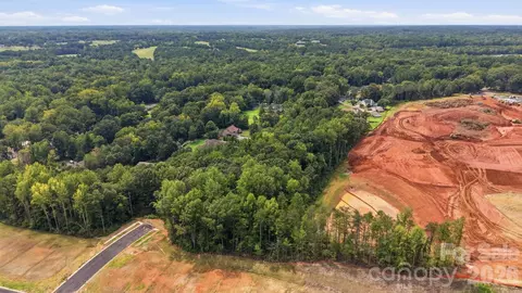 8300 Hickory Dr, Charlotte, NC 28215 photo 14