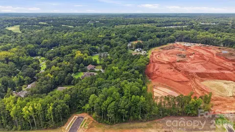 8300 Hickory Dr, Charlotte, NC 28215 photo 21