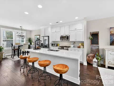 546 Amalfi Dr, Davidson, NC 28036