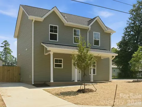 2802 Willow St, Charlotte, NC 28208