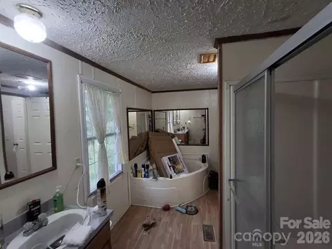 Bath - 890 Snohan Rd, Ayden, NC 28513 photo 2 of 2