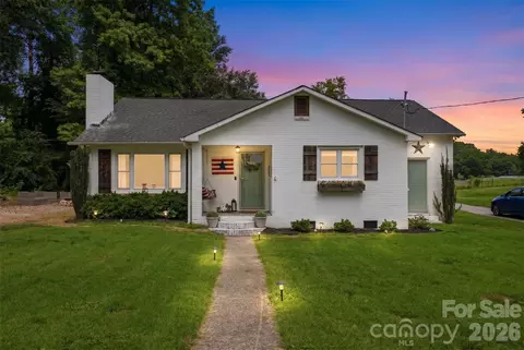2698 Greenwood Rd, Rock Hill, SC 29730
