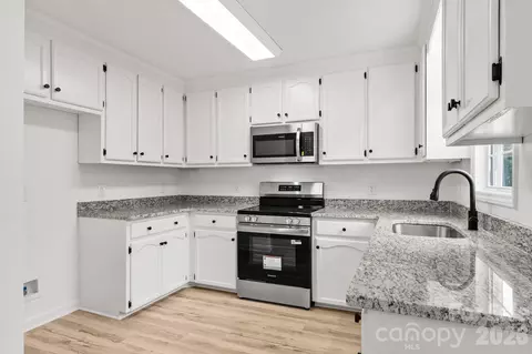 Kitchen - 2931 Greenleaf Rd, Clover, SC 29710 photo 2 of 3