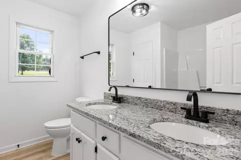 Bath - 2931 Greenleaf Rd, Clover, SC 29710 photo 1 of 2