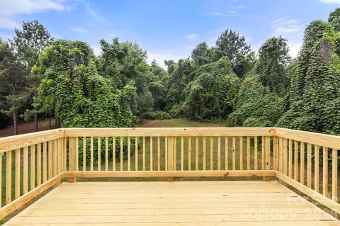 Exterior - 2931 Greenleaf Rd, Clover, SC 29710 photo 5 of 7