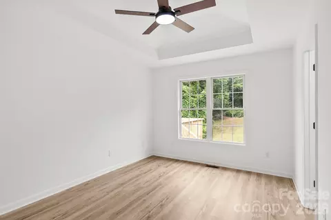 Bedroom - 2931 Greenleaf Rd, Clover, SC 29710 photo 6 of 6