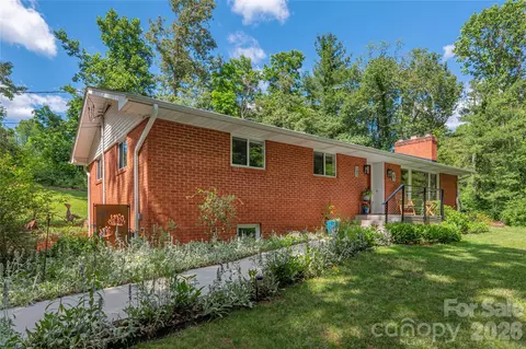 90 Bell Rd, Asheville, NC 28805