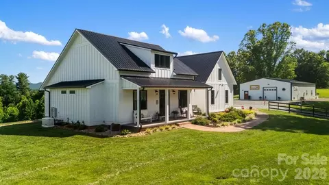 615 Don Felmet Rd, Marshall, NC 28753