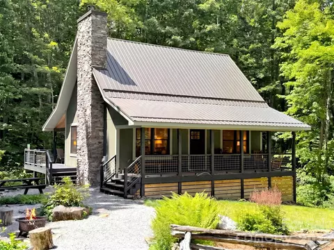 85 Lady Slipper Trl, Hot Springs, NC 28743