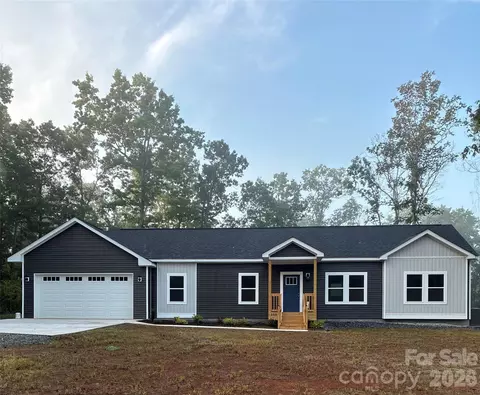 159 Evenfall Ln, Columbus, NC 28722