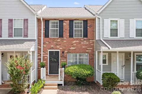 8159 Circle Tree Ln, Charlotte, NC 28277