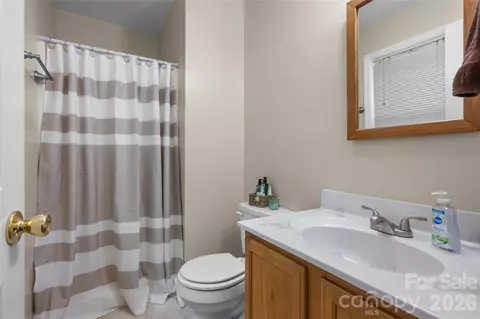 Bath - 125 Round Mountain Rd, Brevard, NC 28712 photo 2 of 2
