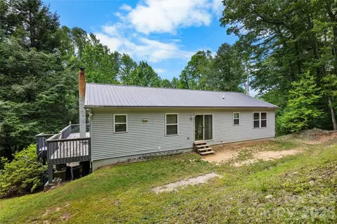 Exterior - 125 Round Mountain Rd, Brevard, NC 28712 photo 10 of 11