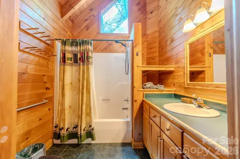 Bath - 49 Creekside Loop, Spruce Pine, NC 28777 photo 1 of 5