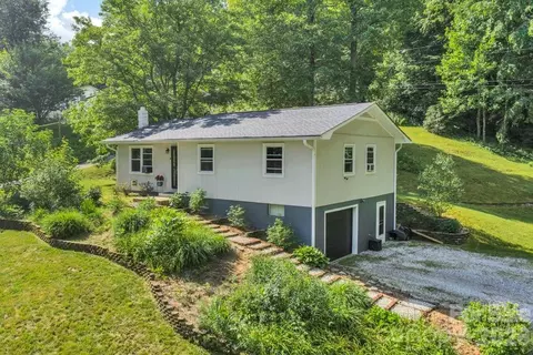644 Valley Rd, Spruce Pine, NC 28777