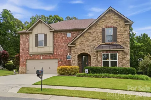 1385 Cilantro Ct, Tega Cay, SC 29708