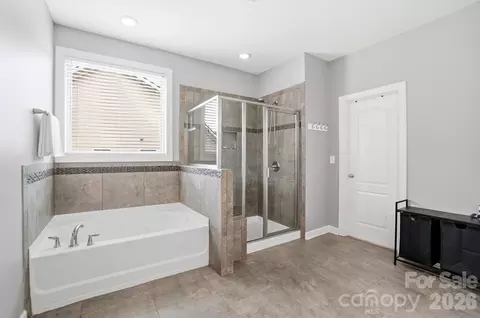 Bath - 1385 Cilantro Ct, Tega Cay, SC 29708 photo 2 of 3