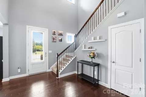Entry Way - 1385 Cilantro Ct, Tega Cay, SC 29708 photo 2 of 5