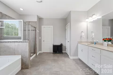 Bath - 1385 Cilantro Ct, Tega Cay, SC 29708 photo 1 of 3
