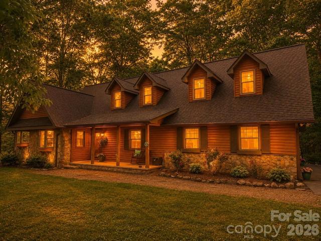 171 High Splendor Rd, Robbinsville, NC 28771