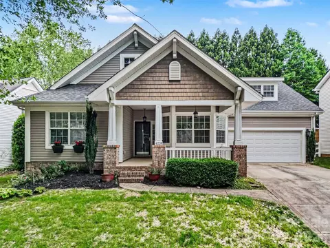6228 Colonial Garden Dr, Huntersville, NC 28078