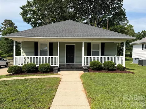 113 Pleasant St, Belmont, NC 28012