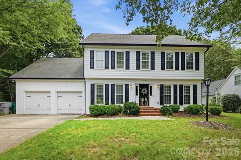 10129 Hanover Glen Rd, Charlotte, NC 28210