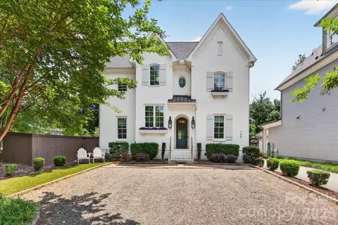748 Ellsworth Rd, Charlotte, NC 28211
