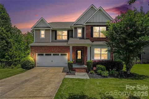 9530 Reid Hall Ln, Matthews, NC 28105