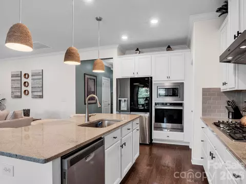Kitchen - 1023 Ellington Downs Way, Monroe, NC 28110 photo 5 of 8