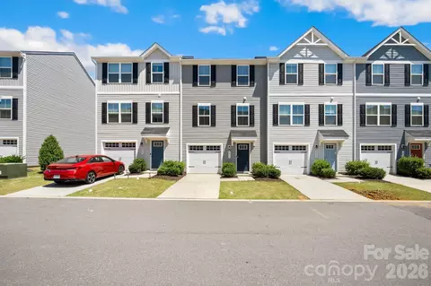 2051 Langer St, Charlotte, NC 28214