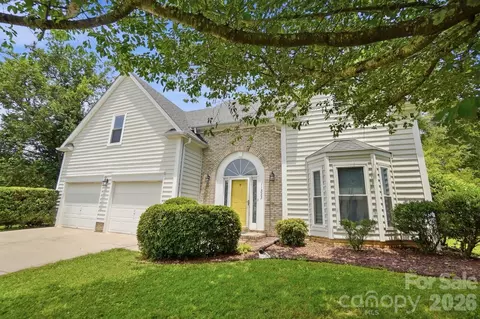 11323 Laurel View Dr, Charlotte, NC 28273